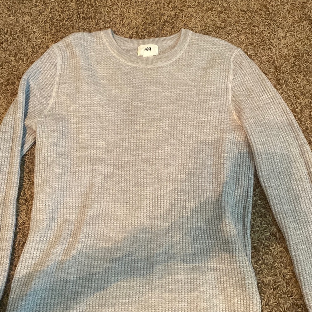 H & M casual sweater